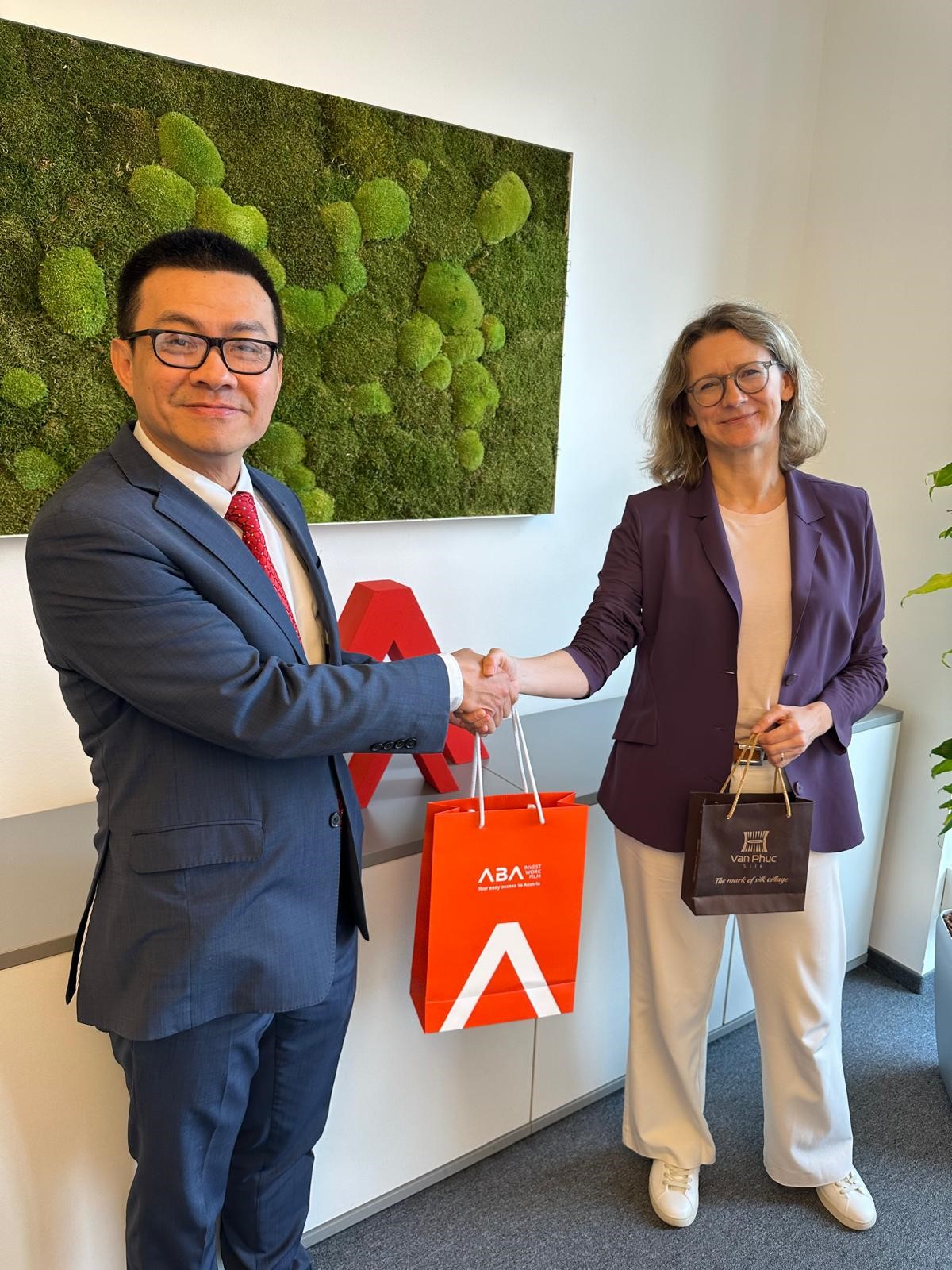 Mở đường hợp tác lao động có tay nghề Việt Nam – Áo