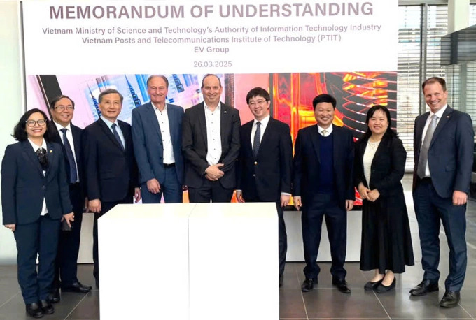 Việt Nam - Áo hợp tác phát triển công nghệ bán dẫn