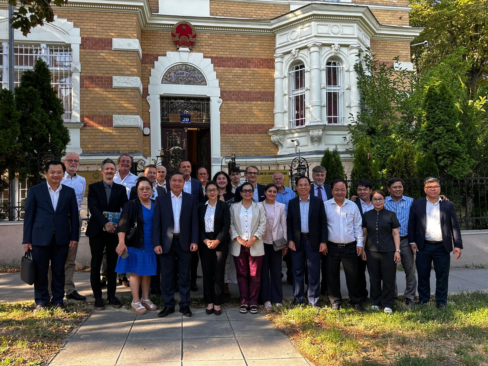 Investment Promotion Seminar on the Chu Lai Open Economic Zone and Cooperation Potential between Da Nang City and Austria